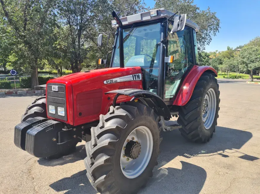 Трактор ITM 4120 4WD