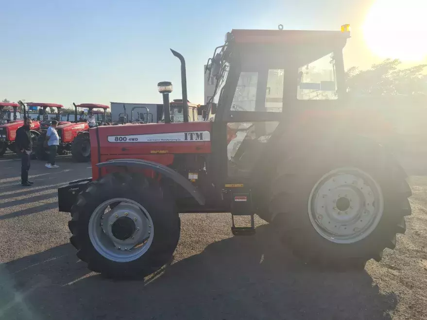 Трактор ITM 800 4WD