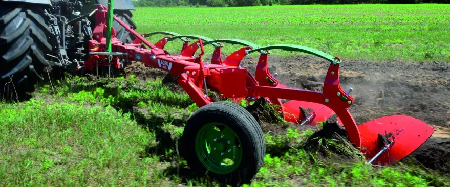 Плуг загонный (однобалочный) с рессорной защитой AgroMASZ PJR 