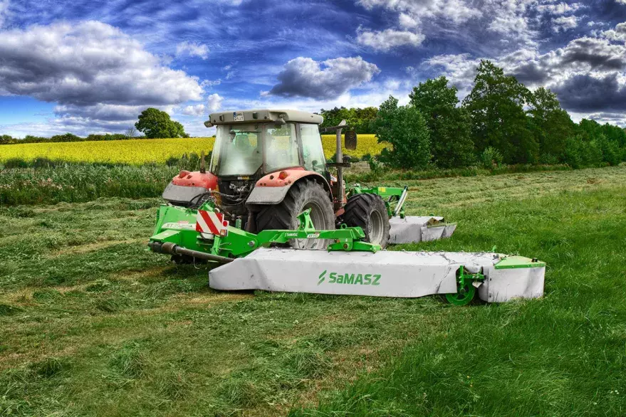 Косилка навесная XT, центральное крепление бруса, PerfectCUT, профессиональная серия