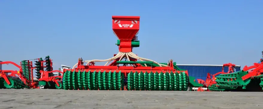 Культиватор для лугов и пастбищ AgroMASZ GRASS 300