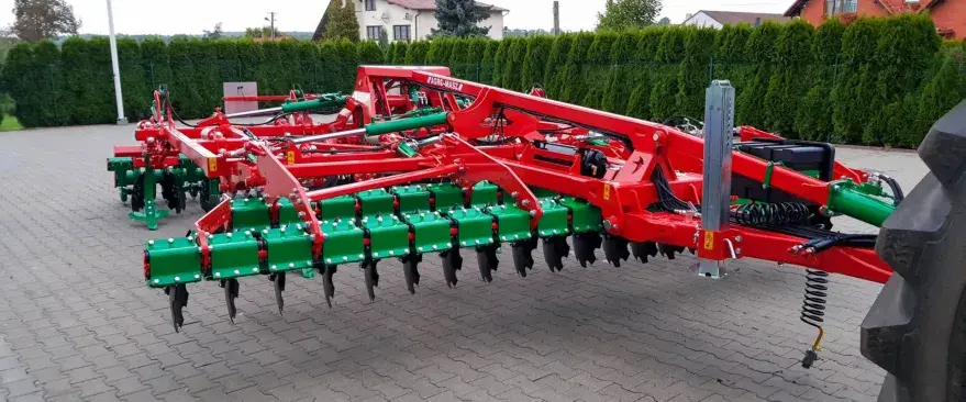 Культиватор многоцелевой AgroMASZ GRIZZLY